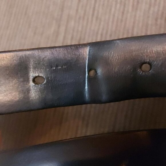 Hugo Boss Black Leather Belt Sleek Minimalist | Designer Menswear Classic Formal - Picture 4 of 6